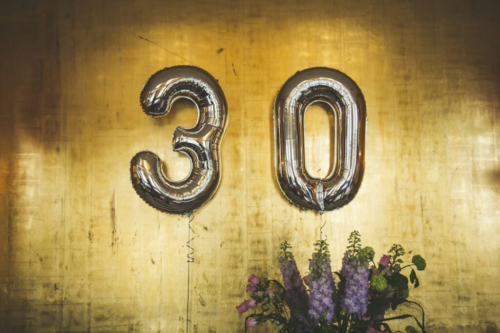 Gefeliciteerd 30 jaar vrouw: gedichten voor elke stijl